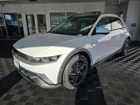 New 2026 Hyundai Ioniq 5 Limited image 8