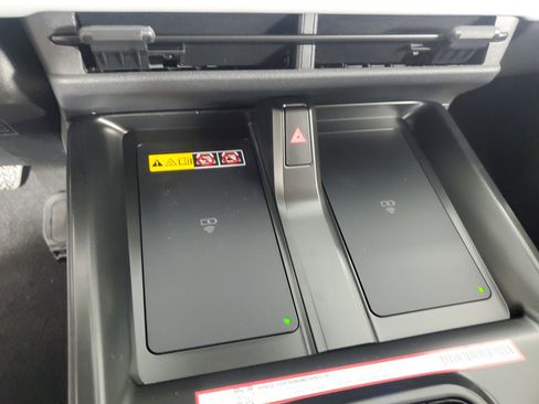 New 2026 Subaru Solterra image 18