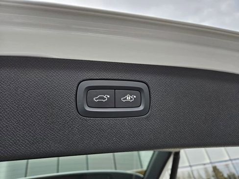 Certified 2024 Volvo XC90 T8 Plus w/ Protection Package Premier AWD/4WD image 13