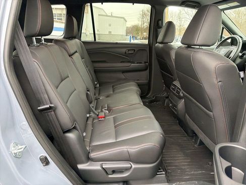 Certified 2024 Honda Passport TrailSport image 24
