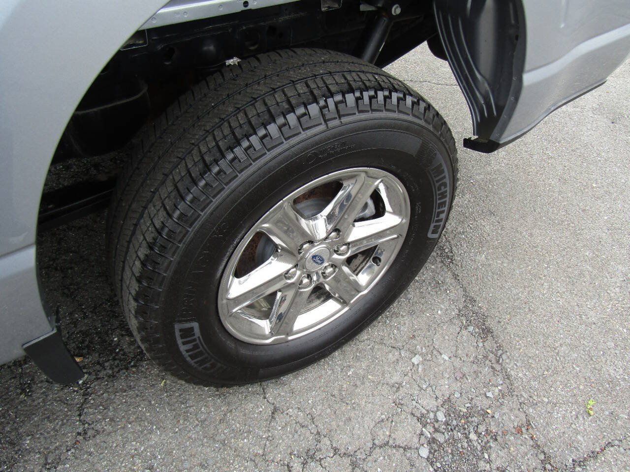 Used 2025 Ford F150 XLT w/ Equipment Group 301A Standard AWD/4WD image 34