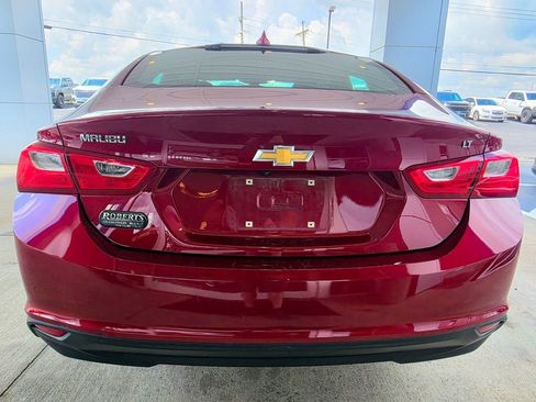 Used 2018 Chevrolet Malibu LT FWD image 5