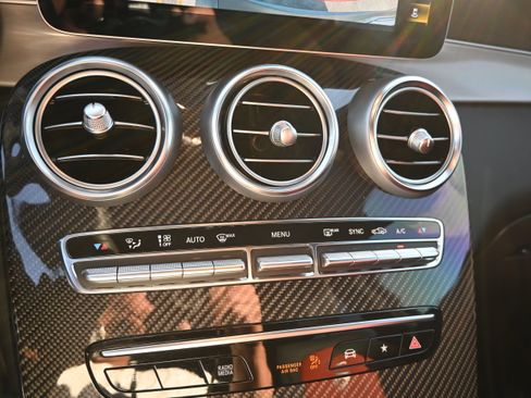 Used 2020 Mercedes-Benz GLC 63 AMG 4MATIC image 58