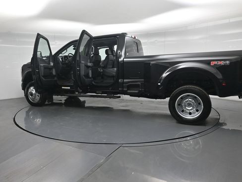 New 2026 Ford F450 Lariat w/ Lariat Premium Package AWD/4WD image 32