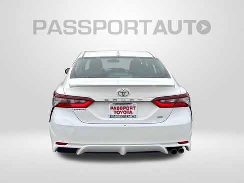 Used 2021 Toyota Camry SE image 6