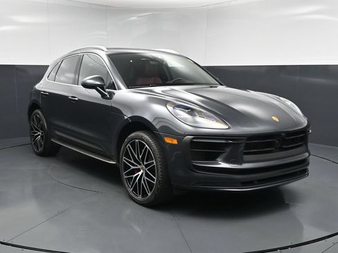 Used 2023 Porsche Macan S AWD/4WD image 12