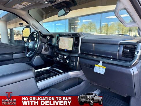 Used 2023 Ford F450 Lariat w/ FX4 Off-Road Package image 30