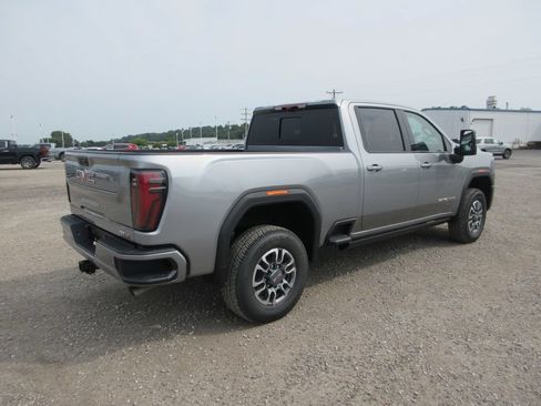 New 2026 GMC Sierra 2500 AT4 w/ AT4 Premium Plus Package AWD/4WD image 5