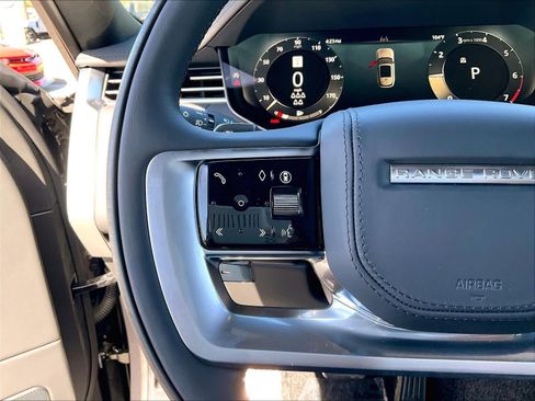 New 2026 Land Rover Range Rover Long Wheelbase SE AWD/4WD image 17