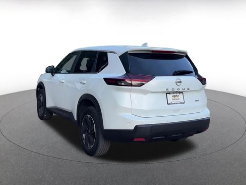 Used 2025 Nissan Rogue SV AWD/4WD image 11