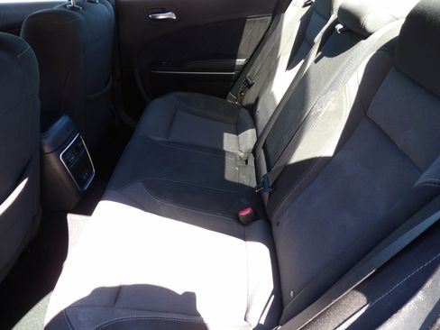 Used 2022 Dodge Charger SXT RWD image 12