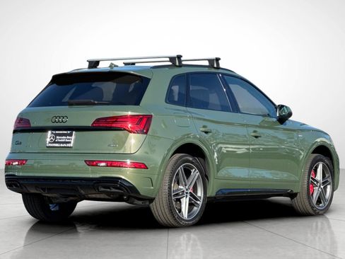 Used 2024 Audi Q5 e Premium Plus w/ Premium Plus Package image 3