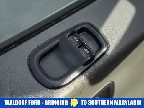 Used 2023 Ford Transit 350 XL image 40