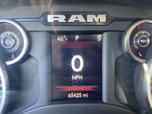 Used 2021 RAM 1500 Big Horn image 5