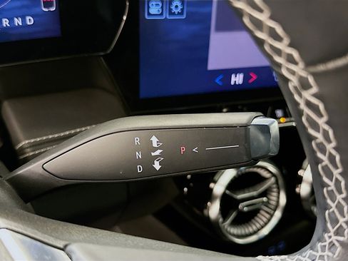 Used 2024 Chevrolet Blazer EV LT image 25