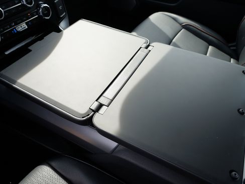 New 2025 Ford F150 Lariat w/ Equipment Group 502A High image 24