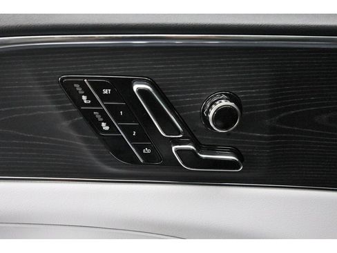 Used 2024 Cadillac Lyriq Sport RWD image 21