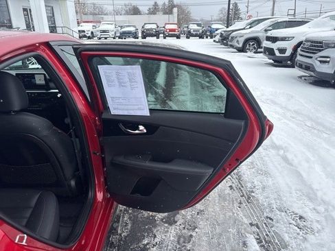 Used 2023 Kia Forte GT w/ GT2 Package image 36