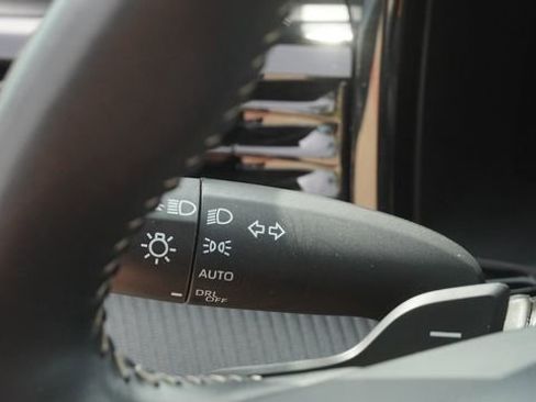 Used 2025 Toyota Camry SE FWD image 30