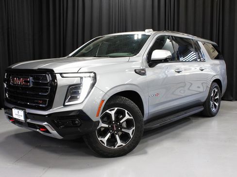Used 2025 GMC Yukon XL AT4 w/ Premium Trailering Package image 1