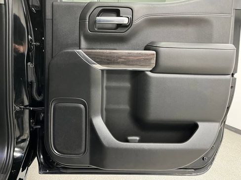 Used 2021 Chevrolet Silverado 1500 LTZ AWD/4WD image 51