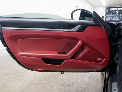 Used 2020 Porsche 911 Carrera S image 19