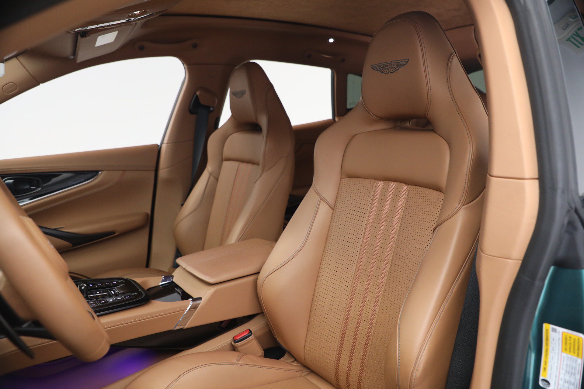 Used 2025 Aston Martin DBX 707 AWD/4WD image 18