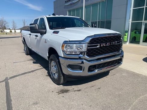 New 2024 RAM 3500 Tradesman w/ Towing Technology Group image 3