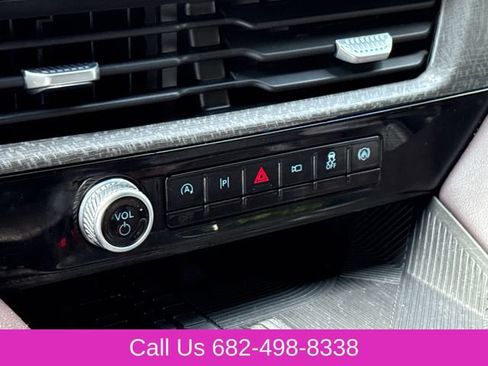 Certified 2025 Ford Explorer Platinum RWD image 28