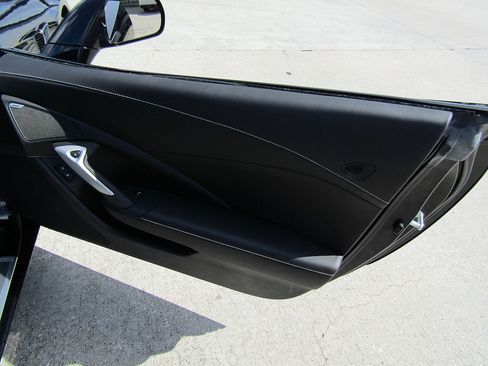 Used 2014 Chevrolet Corvette Stingray Coupe w/ 2LT Preferred Equipment Group RWD image 14
