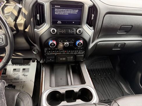 Used 2020 GMC Sierra 1500 Denali w/ Denali Ultimate Package AWD/4WD image 19