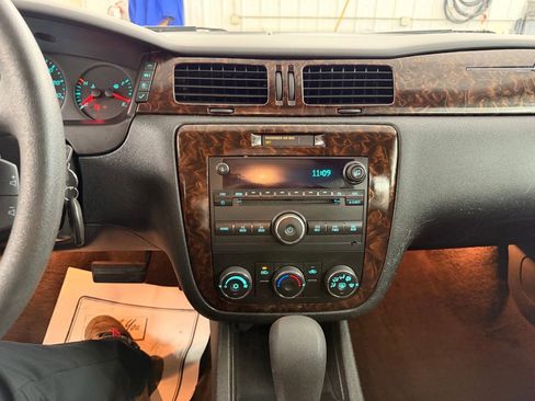 Used 2016 Chevrolet Impala Limited LS image 19