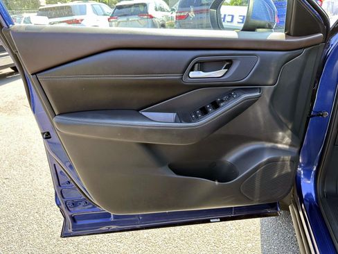 Used 2023 Nissan Rogue SV w/ SV Premium B Package AWD/4WD image 8