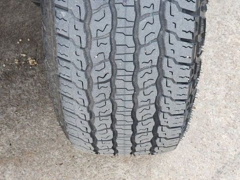 Used 2024 Chevrolet Traverse Z71 w/ Enhanced Driving Package image 18