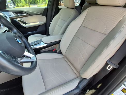 Used 2023 BMW X1 xDrive28i w/ Premium Package AWD/4WD image 16