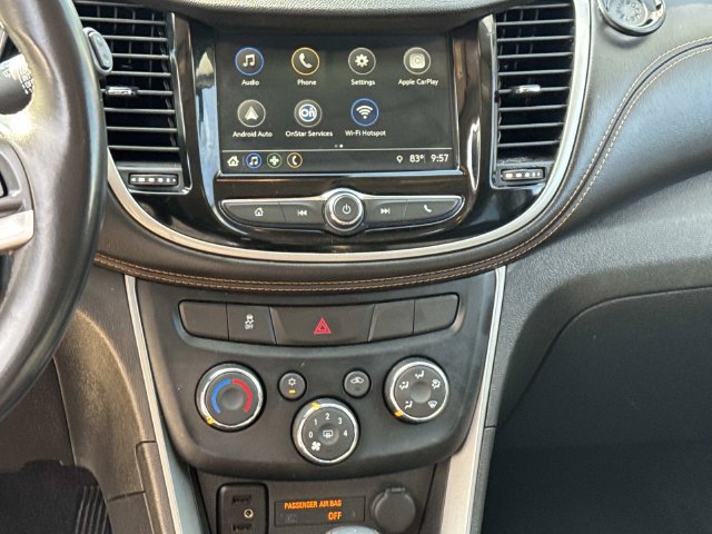 Used 2019 Chevrolet Trax LT w/ LT Convenience Package FWD image 24