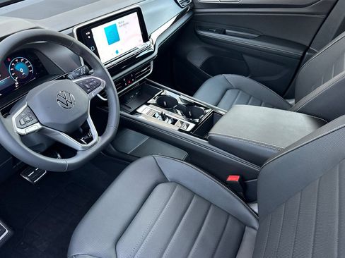 New 2026 Volkswagen Atlas Cross Sport SEL R-Line image 8