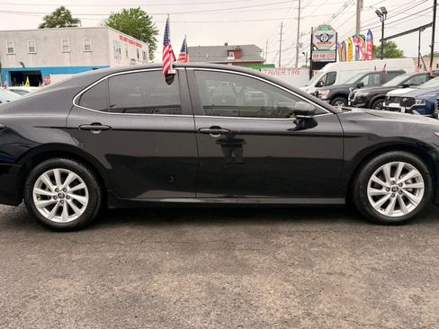 Used 2024 Toyota Camry LE w/ Convenience Package FWD image 11