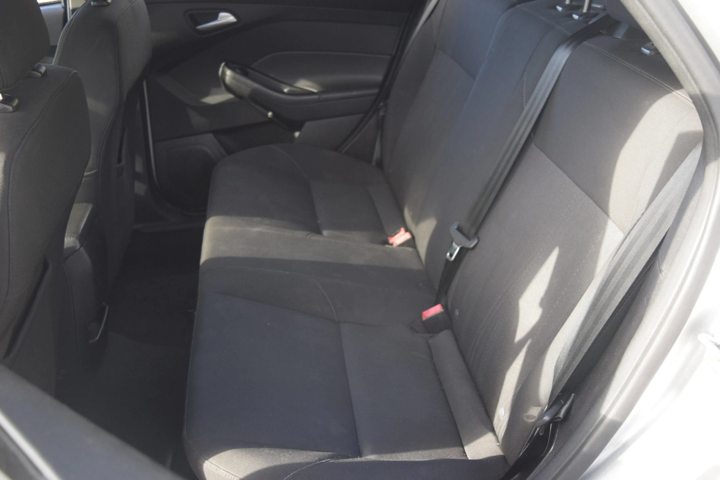 Used 2015 Ford Focus SE FWD image 7