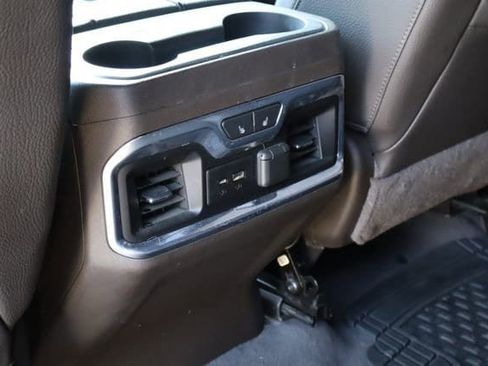 Used 2019 GMC Sierra 1500 Denali w/ Denali Ultimate Package AWD/4WD image 18