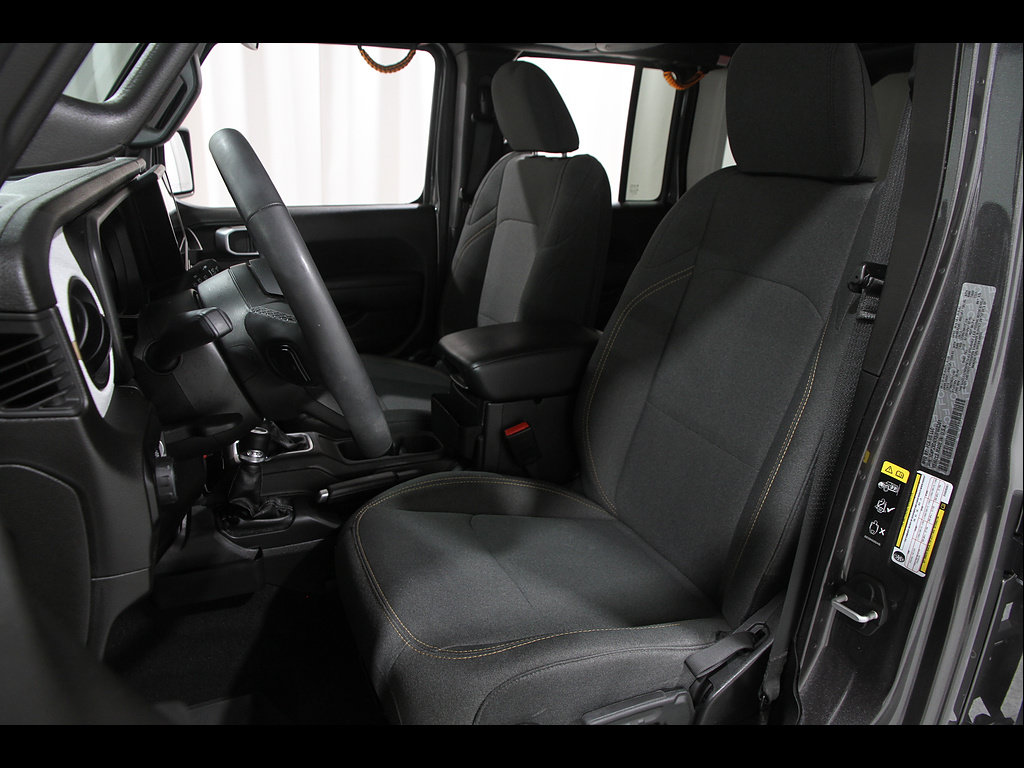 Used 2025 Jeep Wrangler Unlimited Sport AWD/4WD image 4