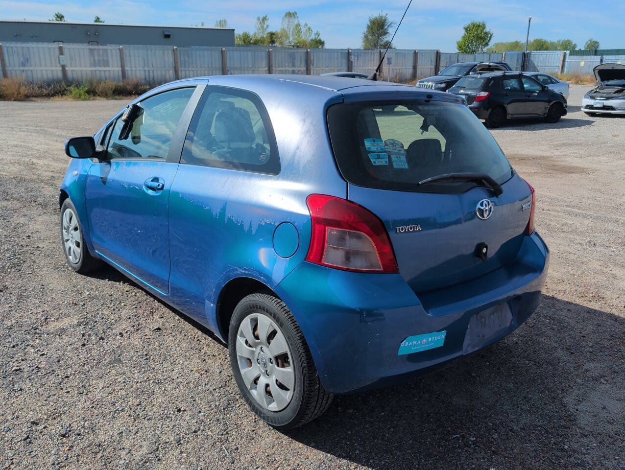 Used 2008 Toyota Yaris 2-Door Hatchback FWD image 3
