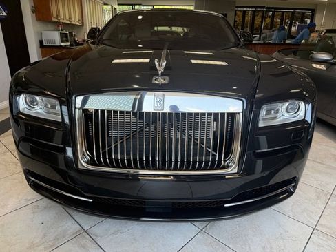 Used 2015 Rolls-Royce Wraith RWD image 24