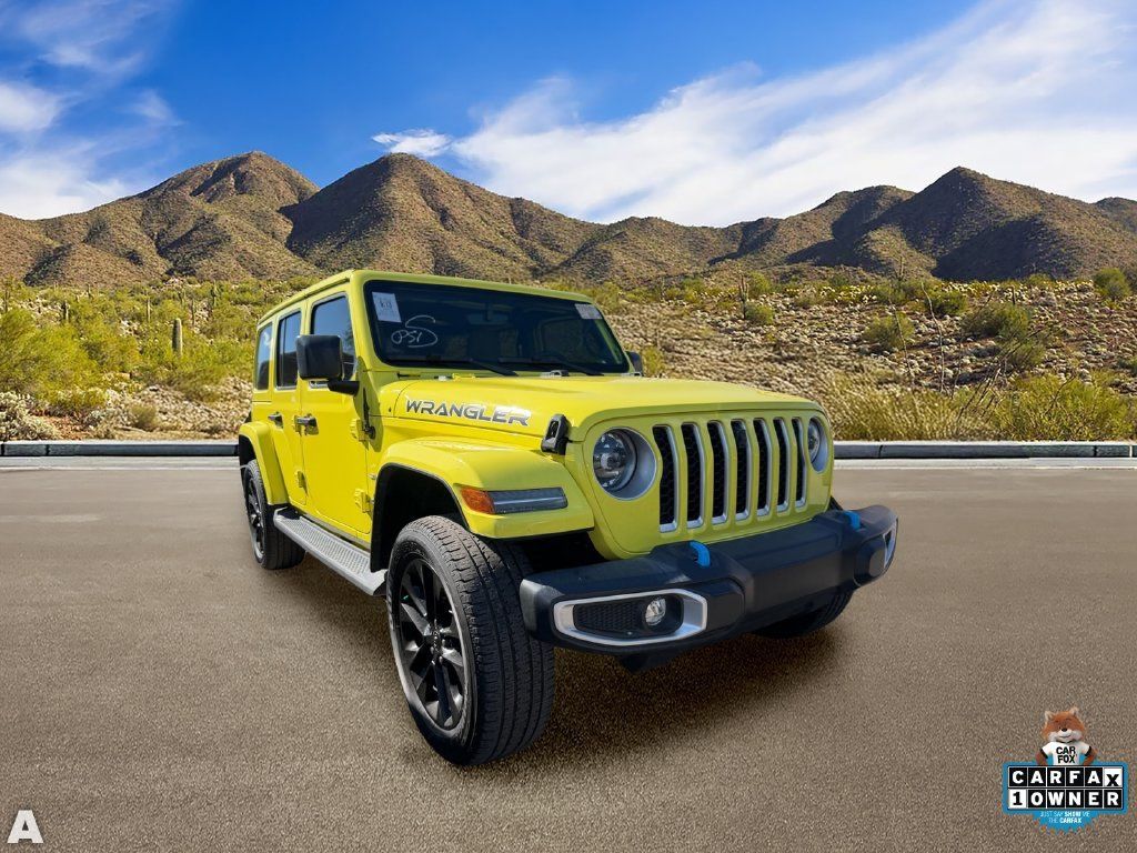 Used 2023 Jeep Wrangler Unlimited Sahara AWD/4WD image 5