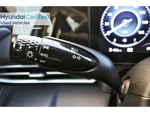 Certified 2025 Hyundai Elantra SEL image 20