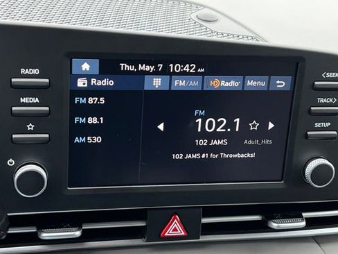 New 2026 Hyundai Elantra Hybrid FWD image 17