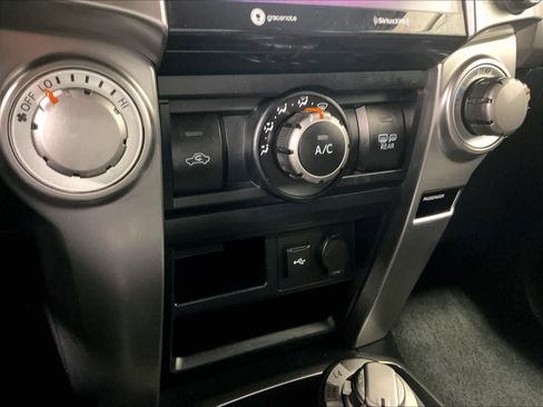 Used 2024 Toyota 4Runner SR5 image 25