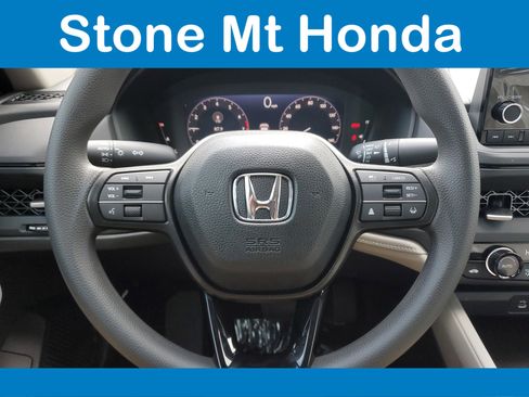 New 2025 Honda Accord SE image 18
