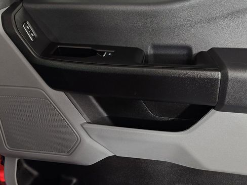 Used 2025 Ford F350 XL w/ XL Chrome Package image 30