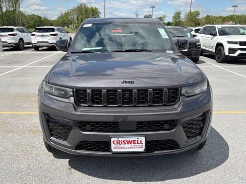 New 2026 Jeep Grand Cherokee L Limited AWD/4WD image 10